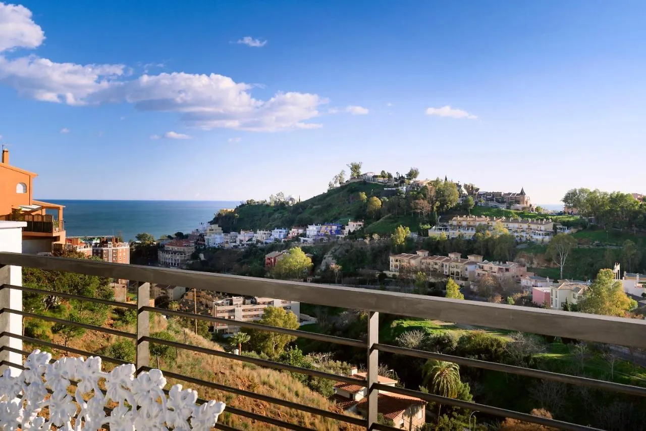 Great Penthouse & Terrace Overlooking The Sea - Free Parking Malaga Apartment